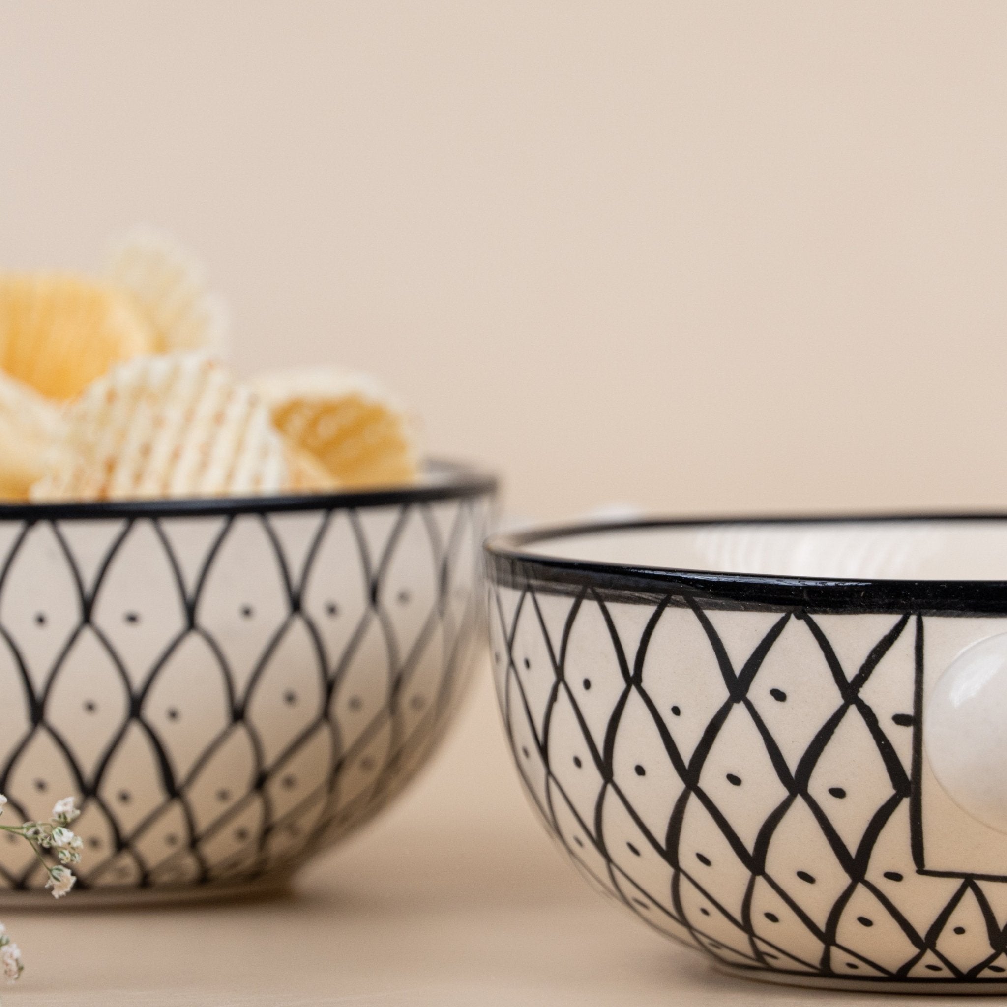 White Arabic Hand-Painted Ceramic Serving Bowl | Set of 2 - The Golden Theory