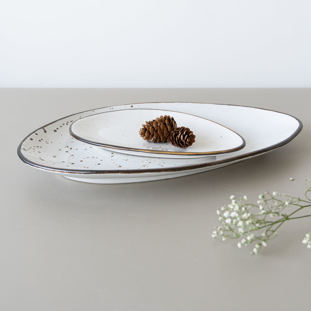 White Ceramic Oval Shaped Platter | Set of 2 - The Golden Theory