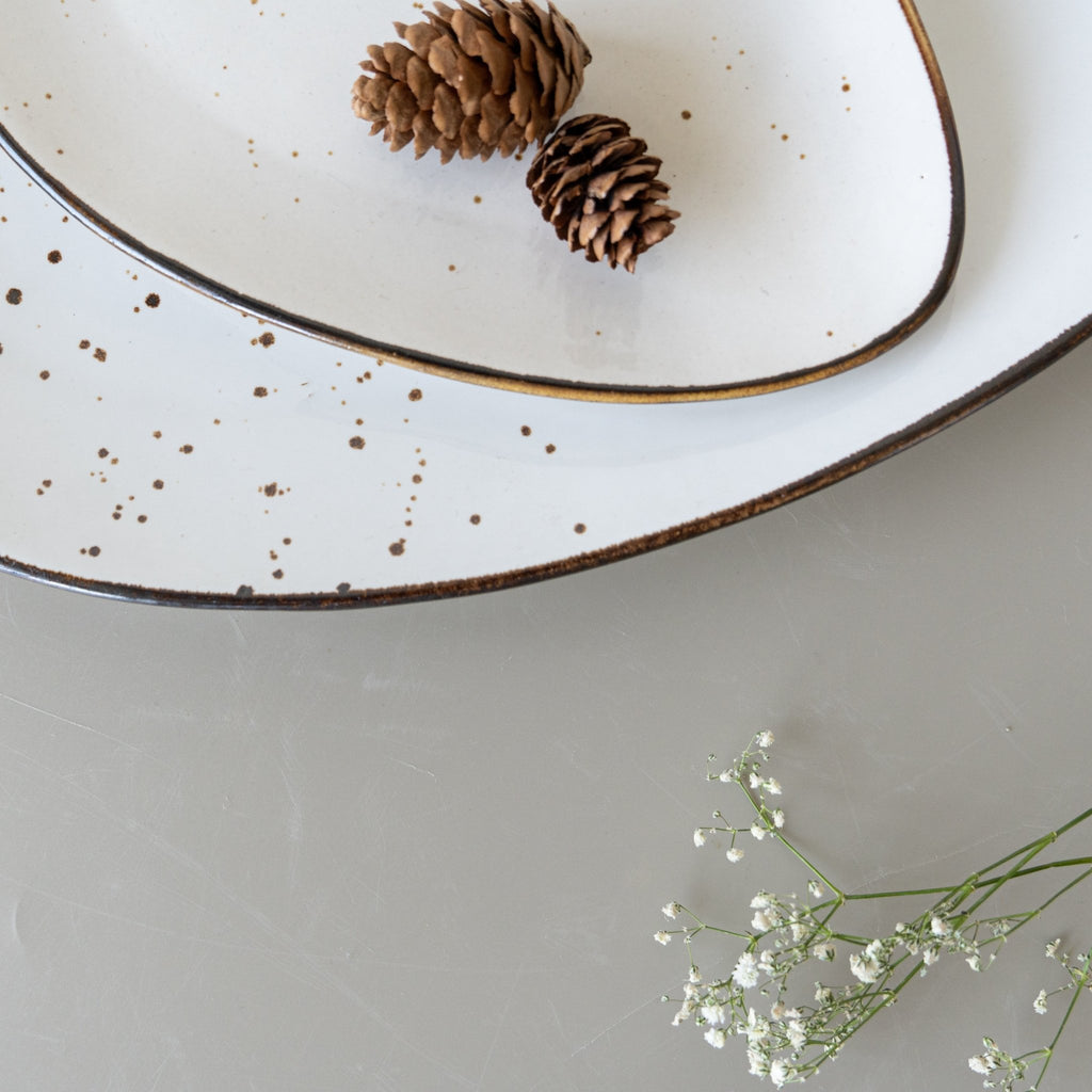 White Ceramic Oval Shaped Platter | Set of 2 - The Golden Theory