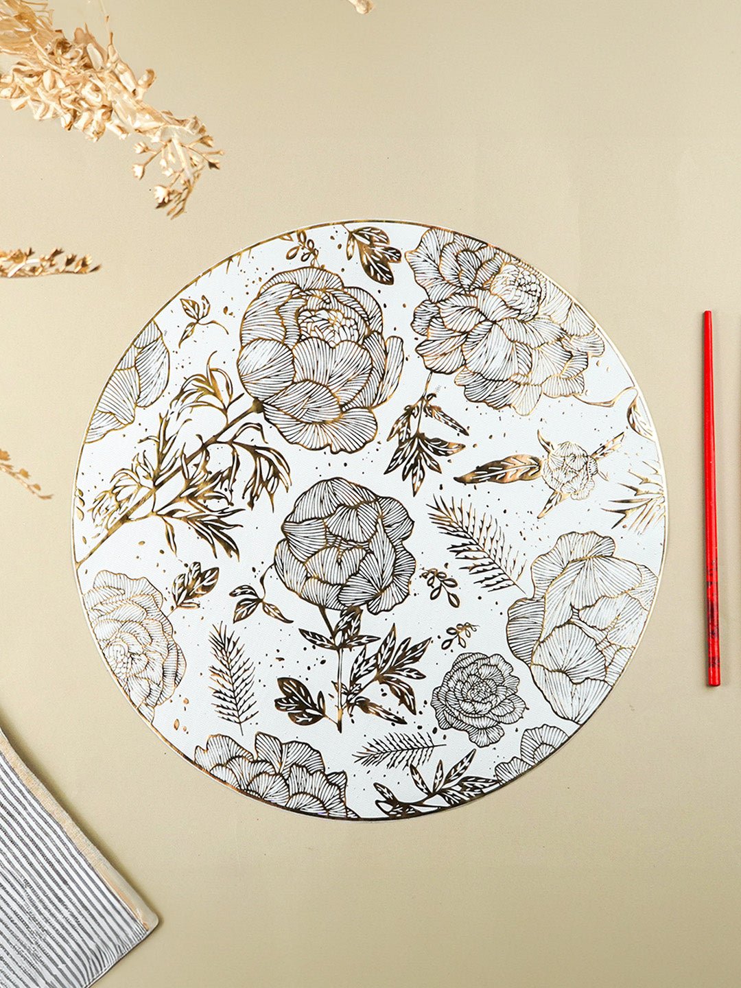 White & Gold Floral Table Mat with Botanical Illustration - The Golden Theory Main image