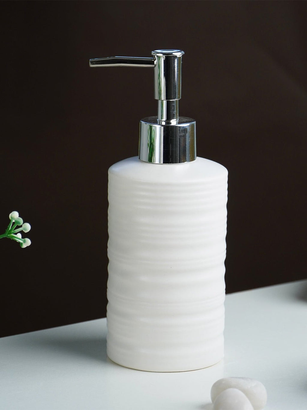 White Matte Ceramic Bathroom Set of 4 - The Golden Theory