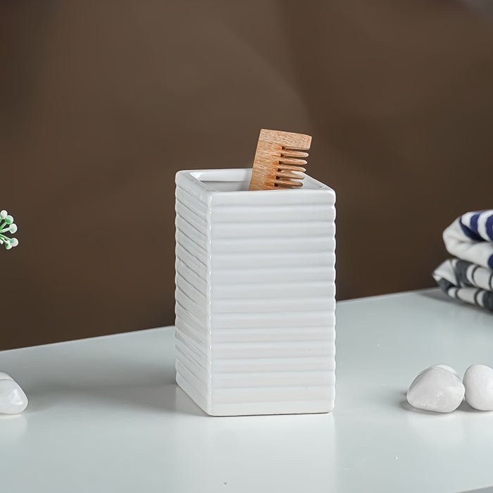 White Ribbed Ceramic Bathroom Set of 4 - The Golden Theory