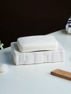 White Textured Ceramic Bathroom Set of 3 - The Golden Theory