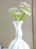 White Textured Wave Design Vase - The Golden Theory