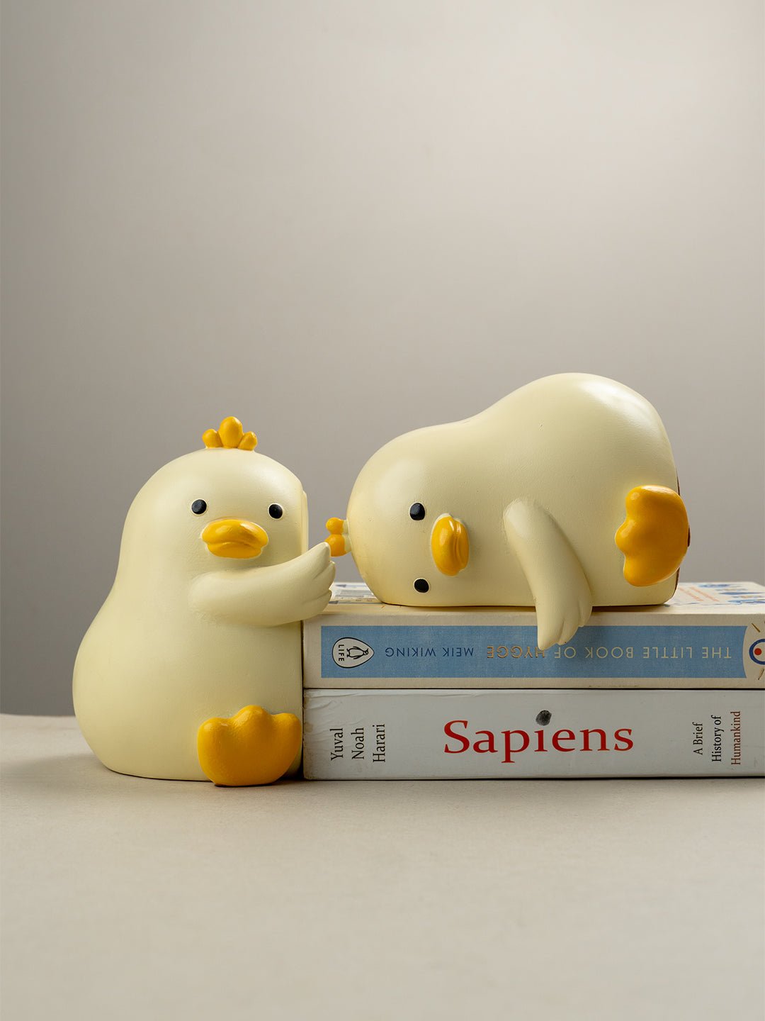 Yellow Ceramic Duck-Shaped Hugging Bookends - The Golden Theory